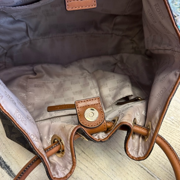 MICHAEL KORS RING TOTE,BROWN LEATHER,GOLD MK LOGO - Picture 4 of 11